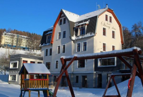 Гостиница Hotel Slunný Dvůr, Есеник
